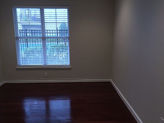 5th image of 501 Hungerford Dr APT P96