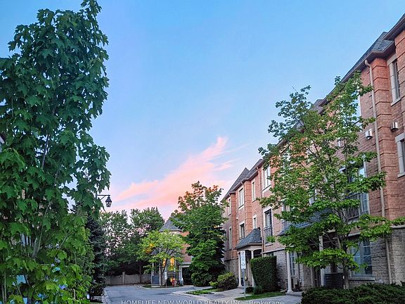 4th image of 9133 Bayview Ave #38
