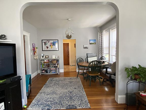 3rd image of 15 Lewis St Floor 2
