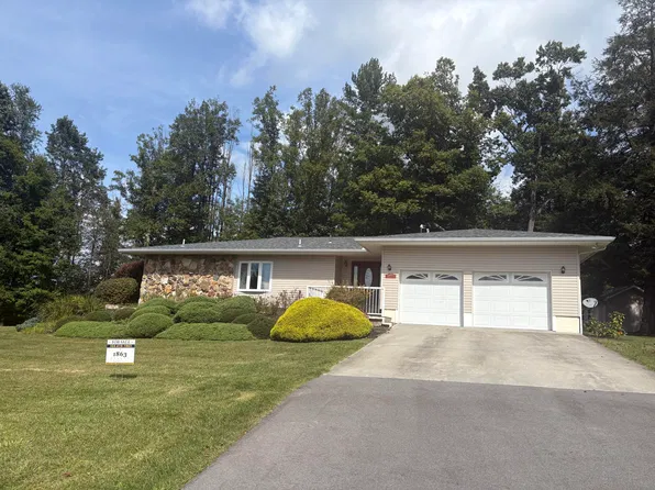 400 Clarissa Dr, Summersville, WV 26651