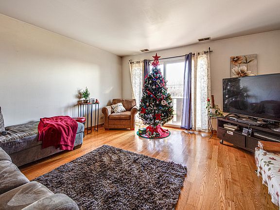 5th image of 2600 Brookwood Way Dr APT 215A