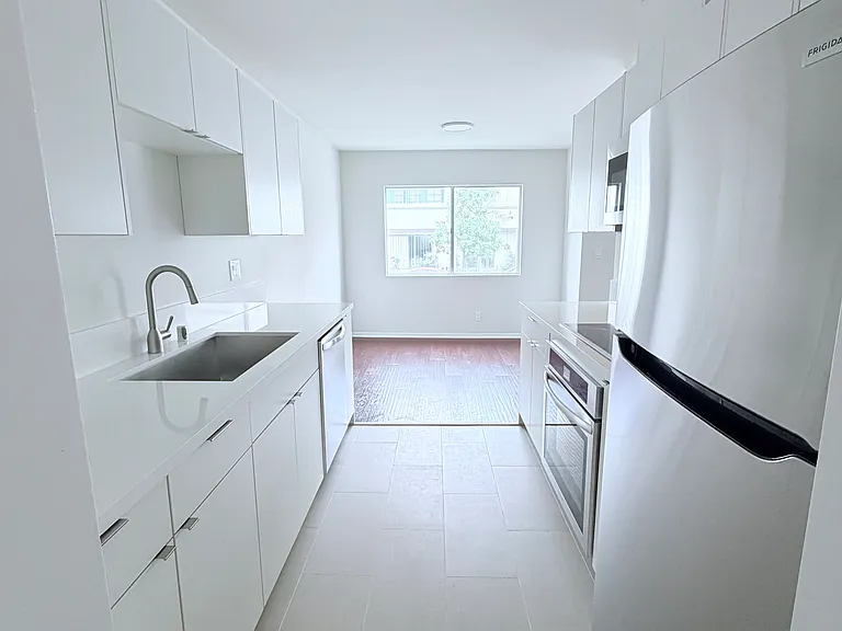 11520 Wyoming Ave #2 — Photo 15