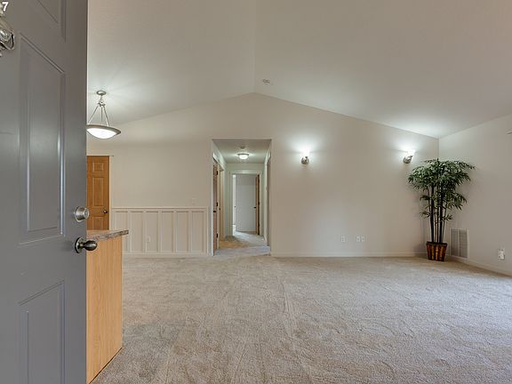 2nd image of 14019 NE 20th Ave APT 33D
