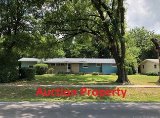 1301 S Elliott St, Pryor, OK 74361