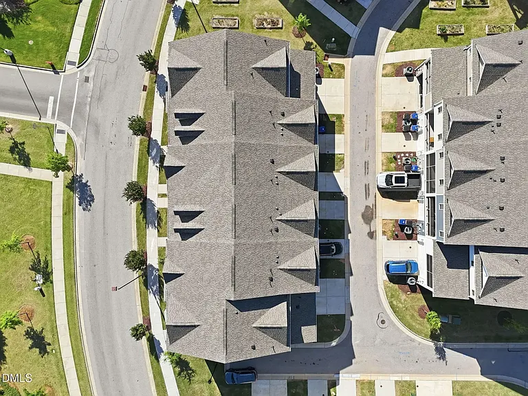 976 Gateway Commons Cir — Photo 17
