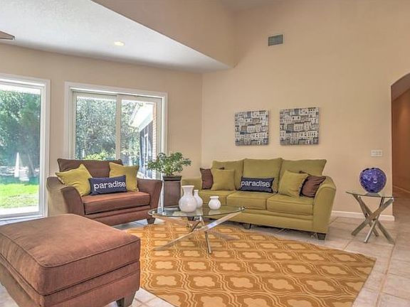 5th image of 185 Cypress Trce