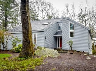 39 Green Ln, Sherborn, MA 01770