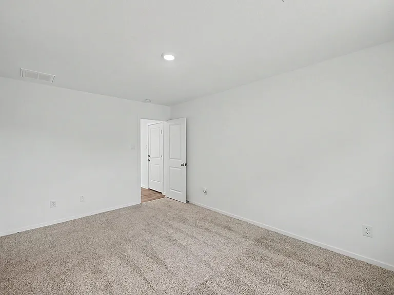 40839 Hawthorne Glades St — Photo 20