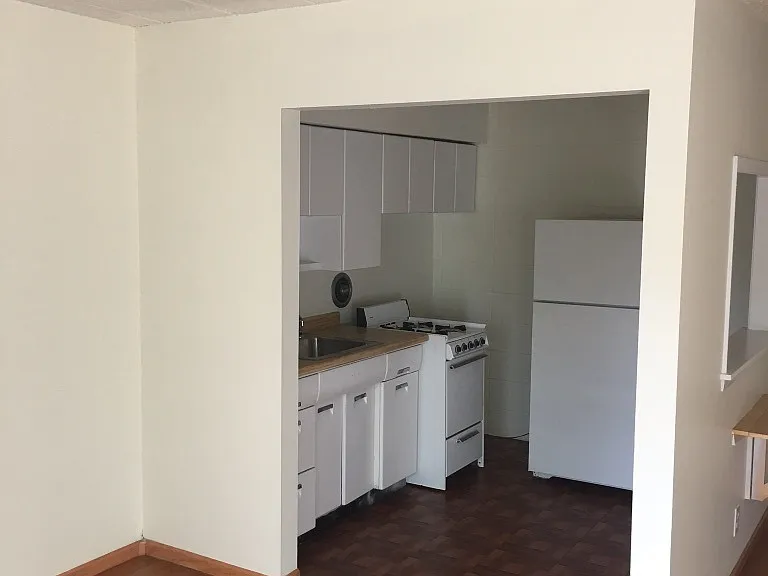 2715 Dupont Ave S — Photo 6