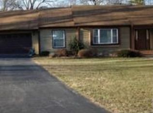 6 Carolewood Dr, Horse Shoe, NC 28742