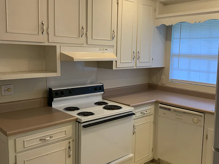 702 E Jones Ave #704 — Photo 5
