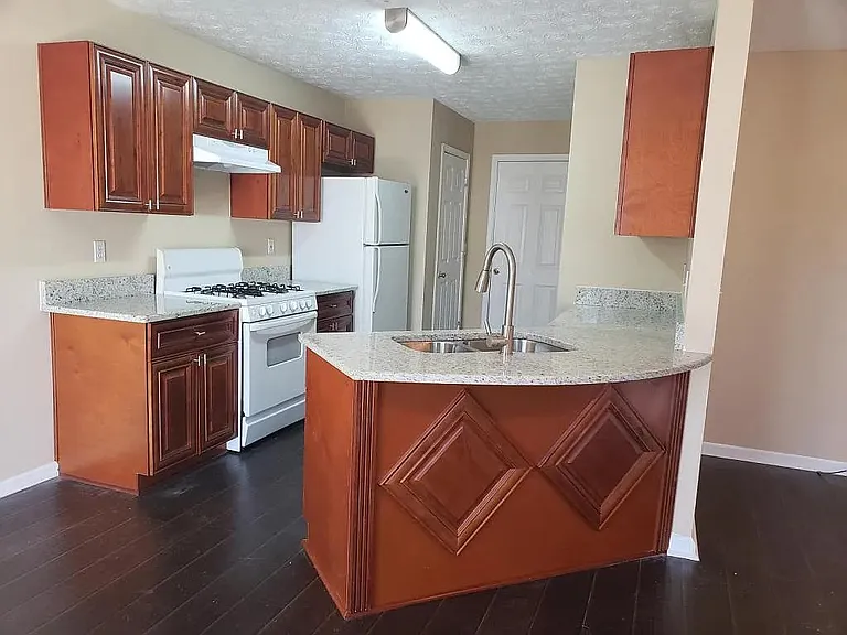 1017 Glen Chase Dr — Photo 14