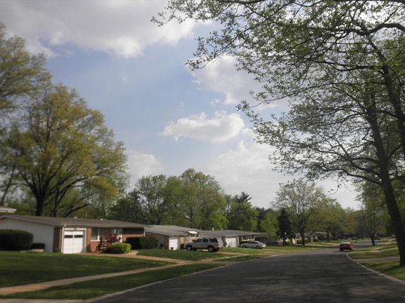 4th image of 1650 Fairmount Dr