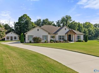 200 Poplar Glen Dr, Huntsville, AL 35811