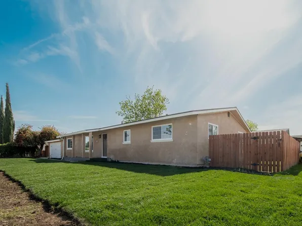 61 Parkwest St, Merced, CA 95341