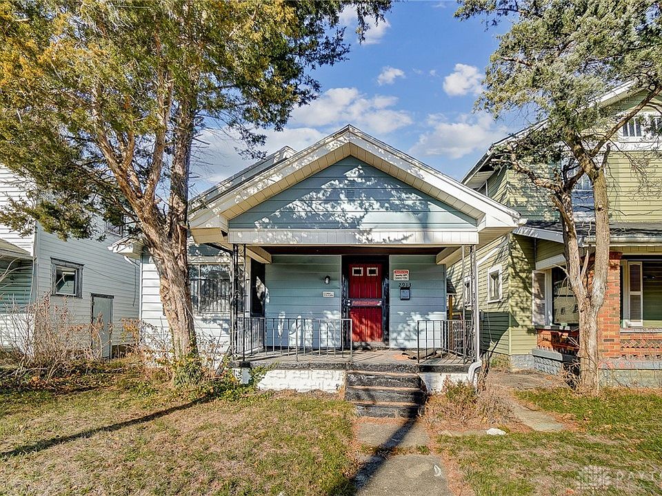 1st image of 2913 Hoover Ave