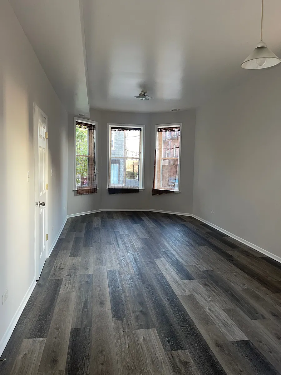 Building Photo - 2346 W Taylor St #1F