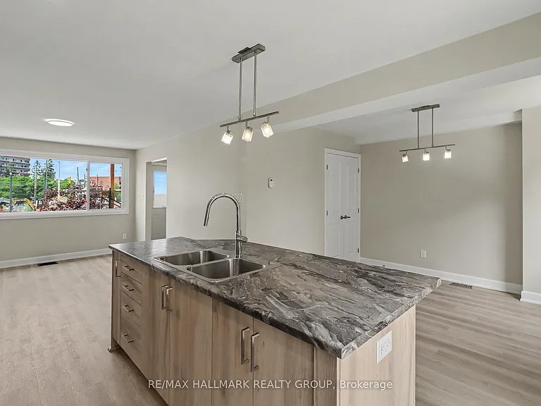 1202 Byron Ave #1 — Photo 5