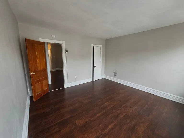 924 W Washington St — Photo 9