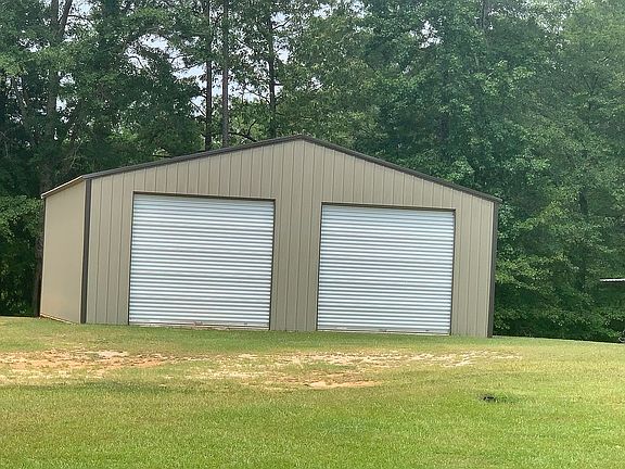 3rd image of 629 County Road 17