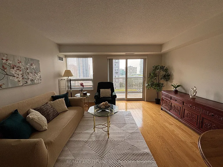350 Princess Royal Dr #1002 — Photo 20