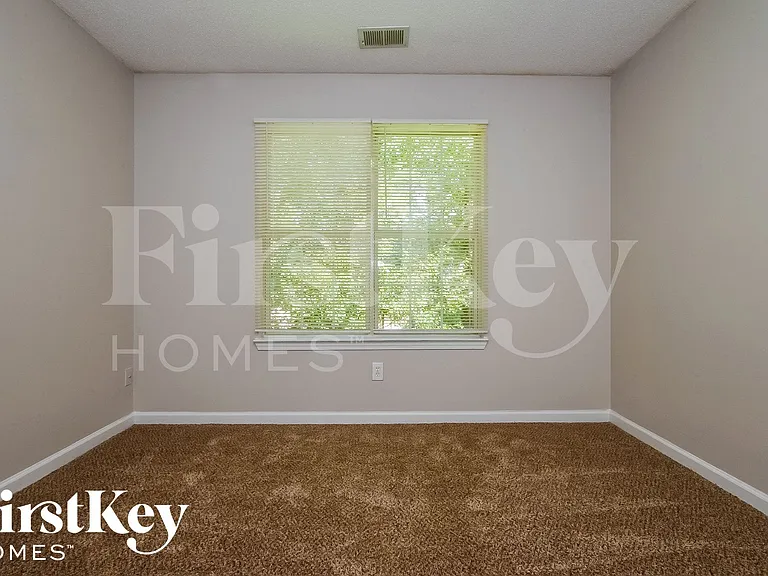 7976 Mustang Ln — Photo 13