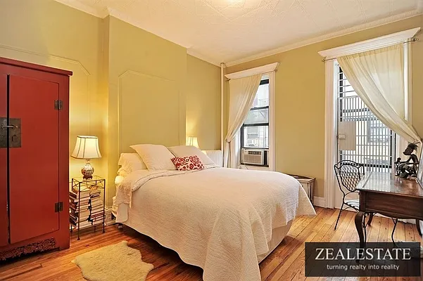 Rented by ZealEstate Group Inc | media 15