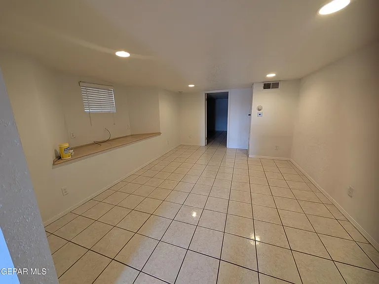 608 Stewart Ct #A — Photo 6