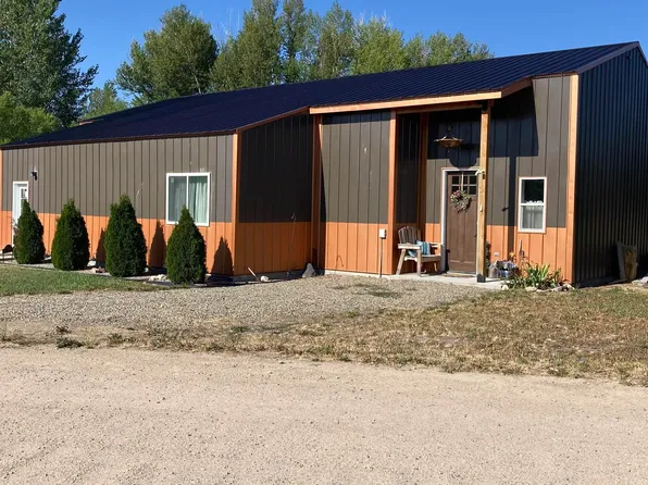 331 Sage Ave W, Fairfield, ID 83327