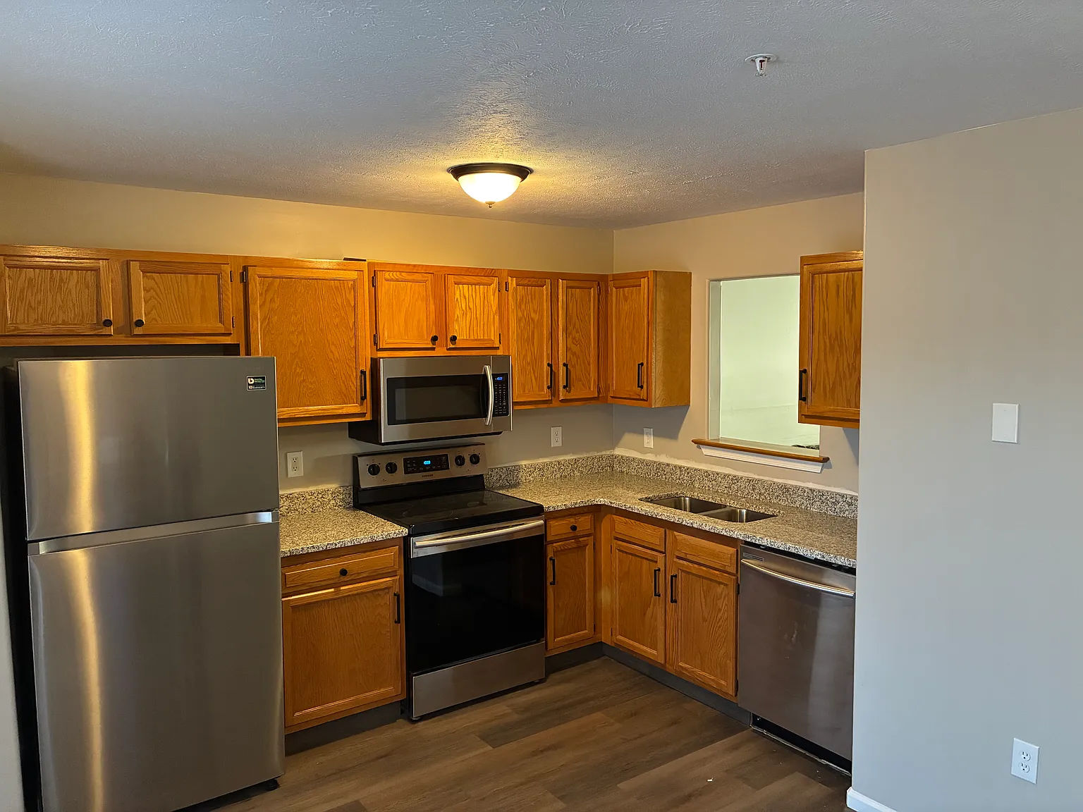 209 Mike Dr — Photo 4