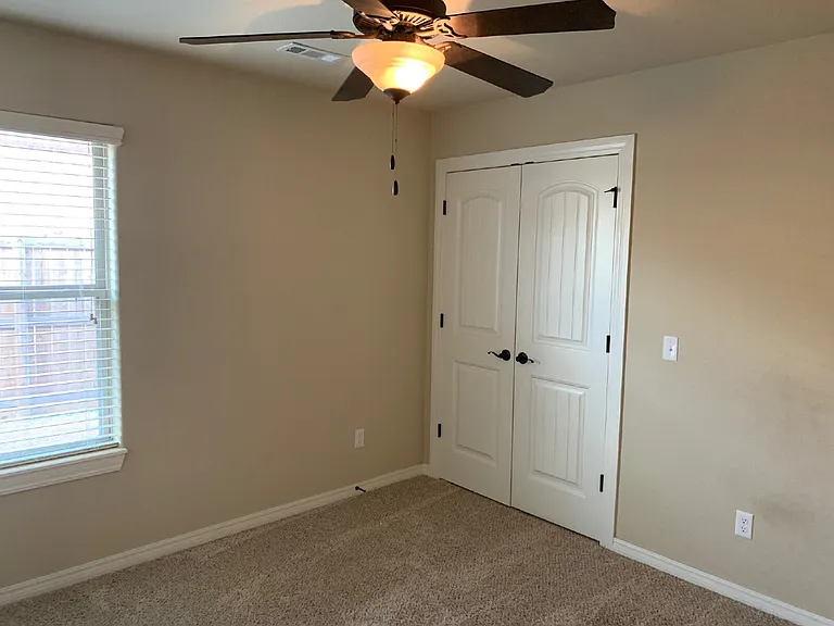 3072 N Autumn Rose Ave — Photo 10