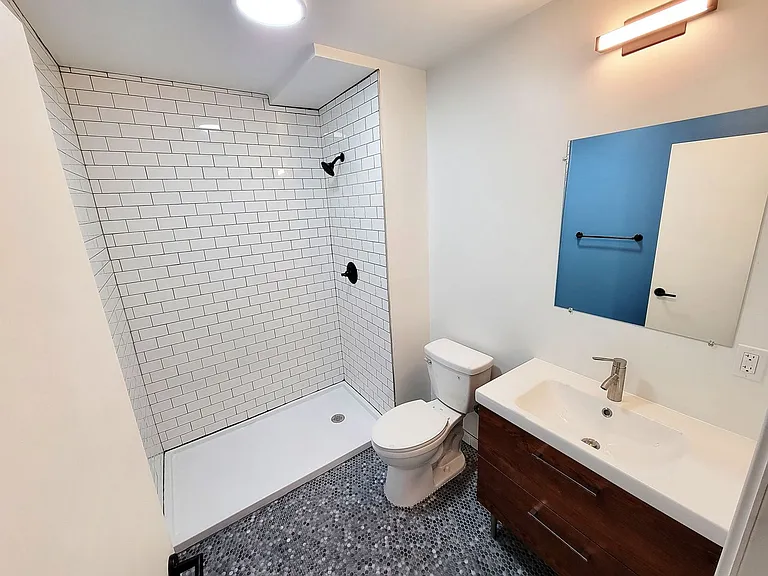 1226 S Manhattan Place — Photo 6