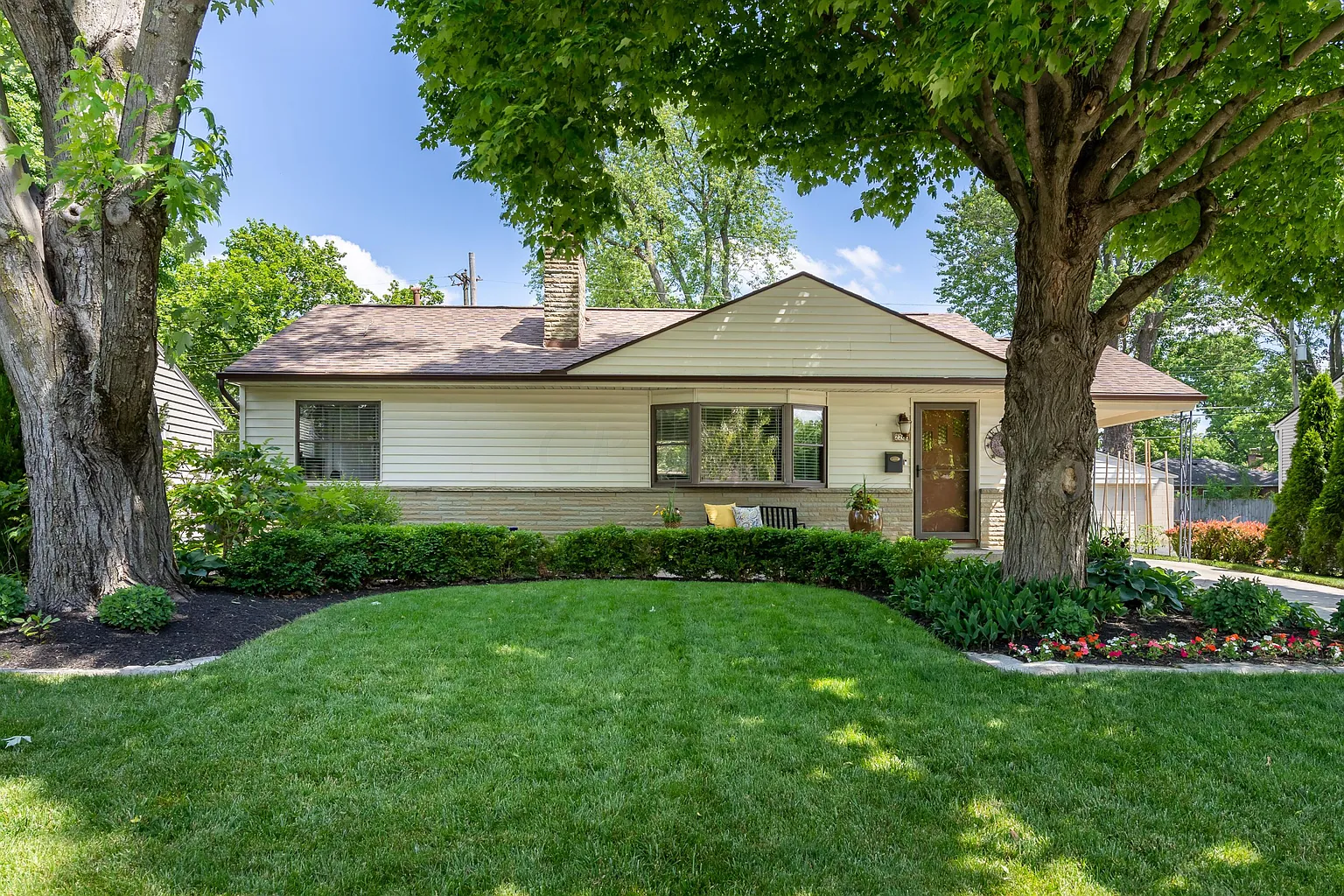 2260 Swansea Rd photo 1