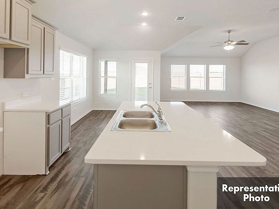 5th image of 1436 Glade Meadows Dr