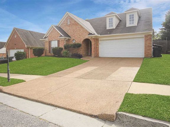 2nd image of 2701 Shady Well Ln