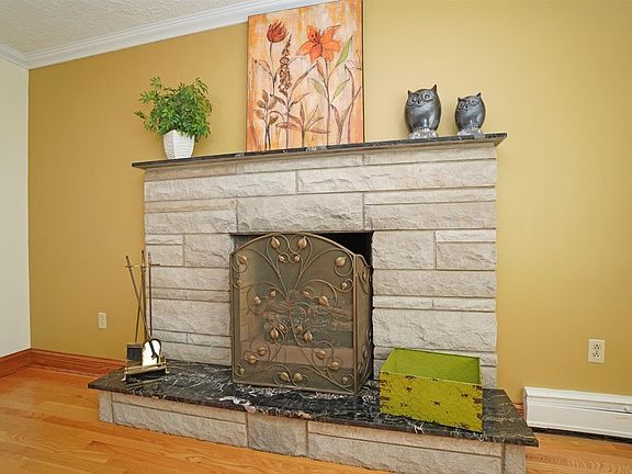 5th image of 3014 Bernard Dr