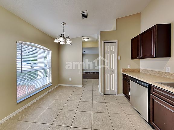 3rd image of 1260 SE Nancy Ln