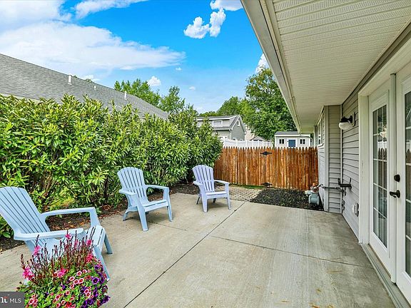 5th image of 130 Winding Way