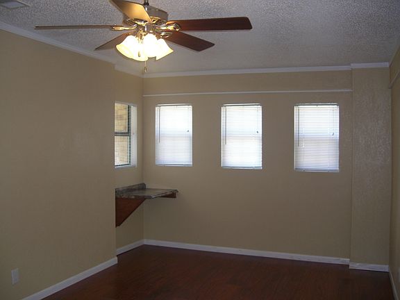 Bedroom with Desk