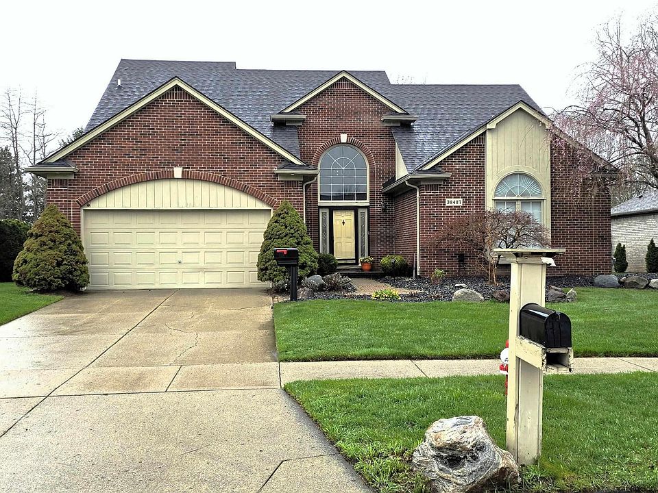 1st image of 38487 River Park Dr