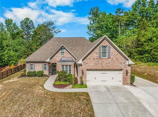 135 Bay Tree Ln, Thomasville, NC 27360