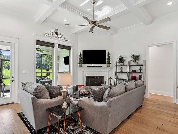5th image of 76937 Bachman Ln