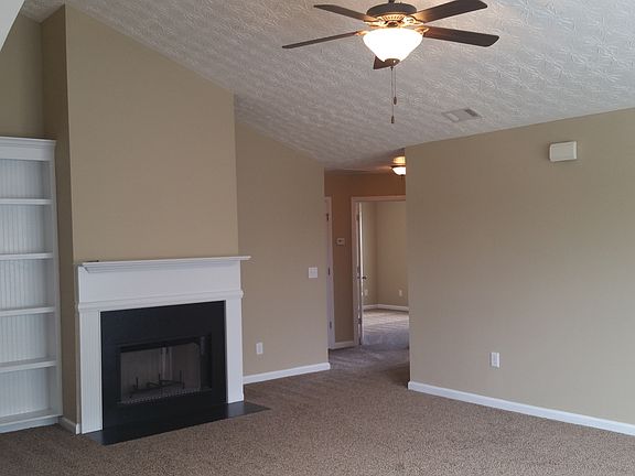 4th image of 7109 Creeksong Dr