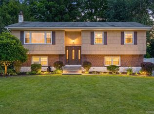 121 Village Cmn, Fishkill, NY 12524