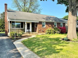 535 W Franklin St, Womelsdorf, PA 19567
