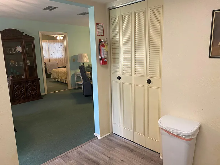 127 S Hull Ave — Photo 25