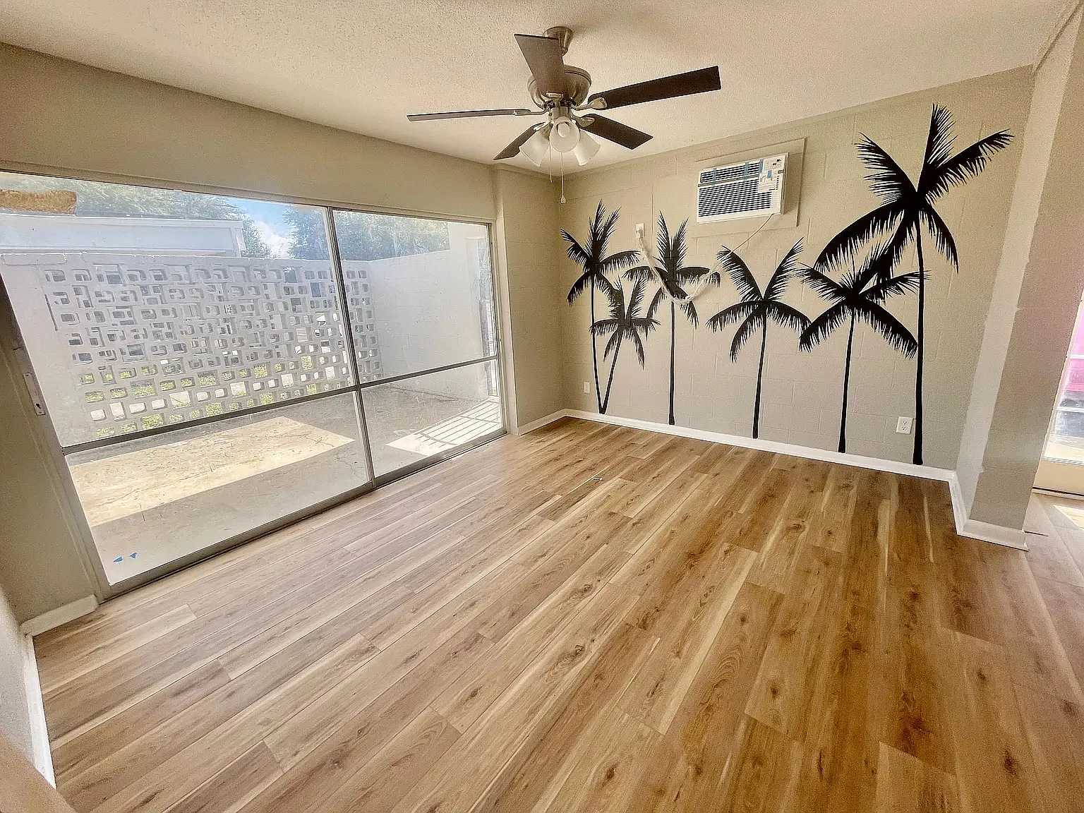 1 bed, 475 sqft, $1,049 — Photo 2