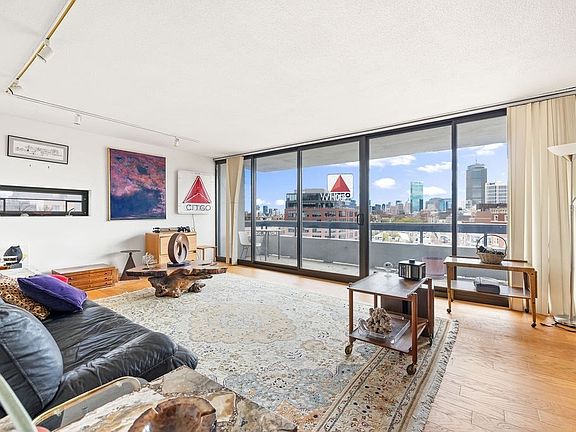 3rd image of 566 Commonwealth Ave APT 801