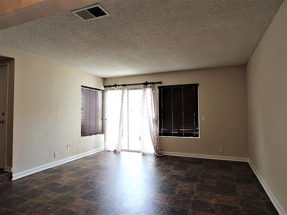 3rd image of 2321 S Magnolia Ave Unit 10E