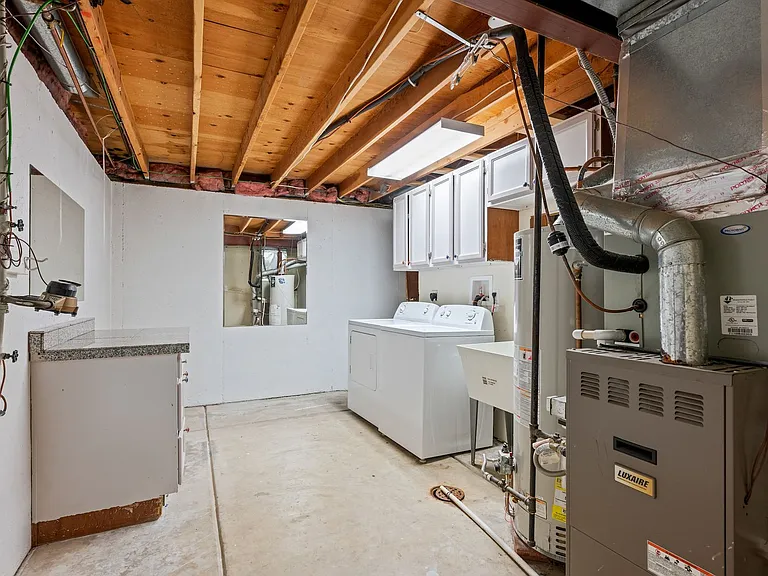 2700 Perry St — Photo 23
